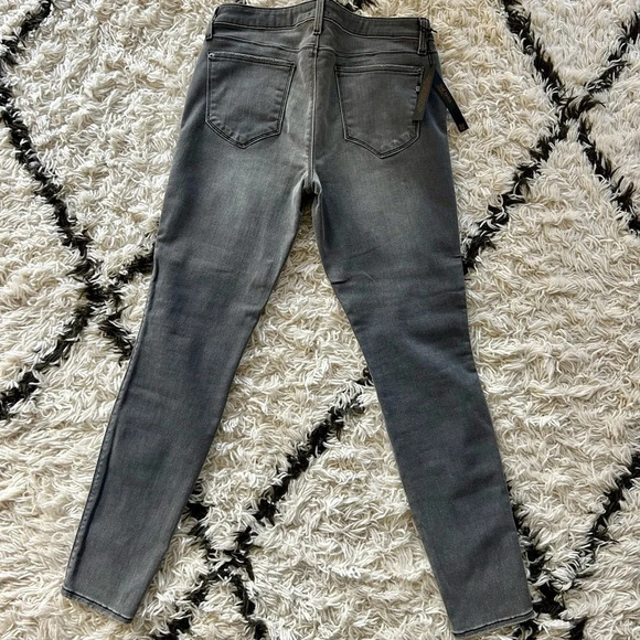 Genetic Denim | Shya Mid Rise Skinny Jeans in Washed Grey - Picture 5 of 7